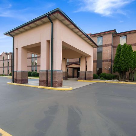 Quality Inn & Suites Sellersburg Zewnętrze zdjęcie