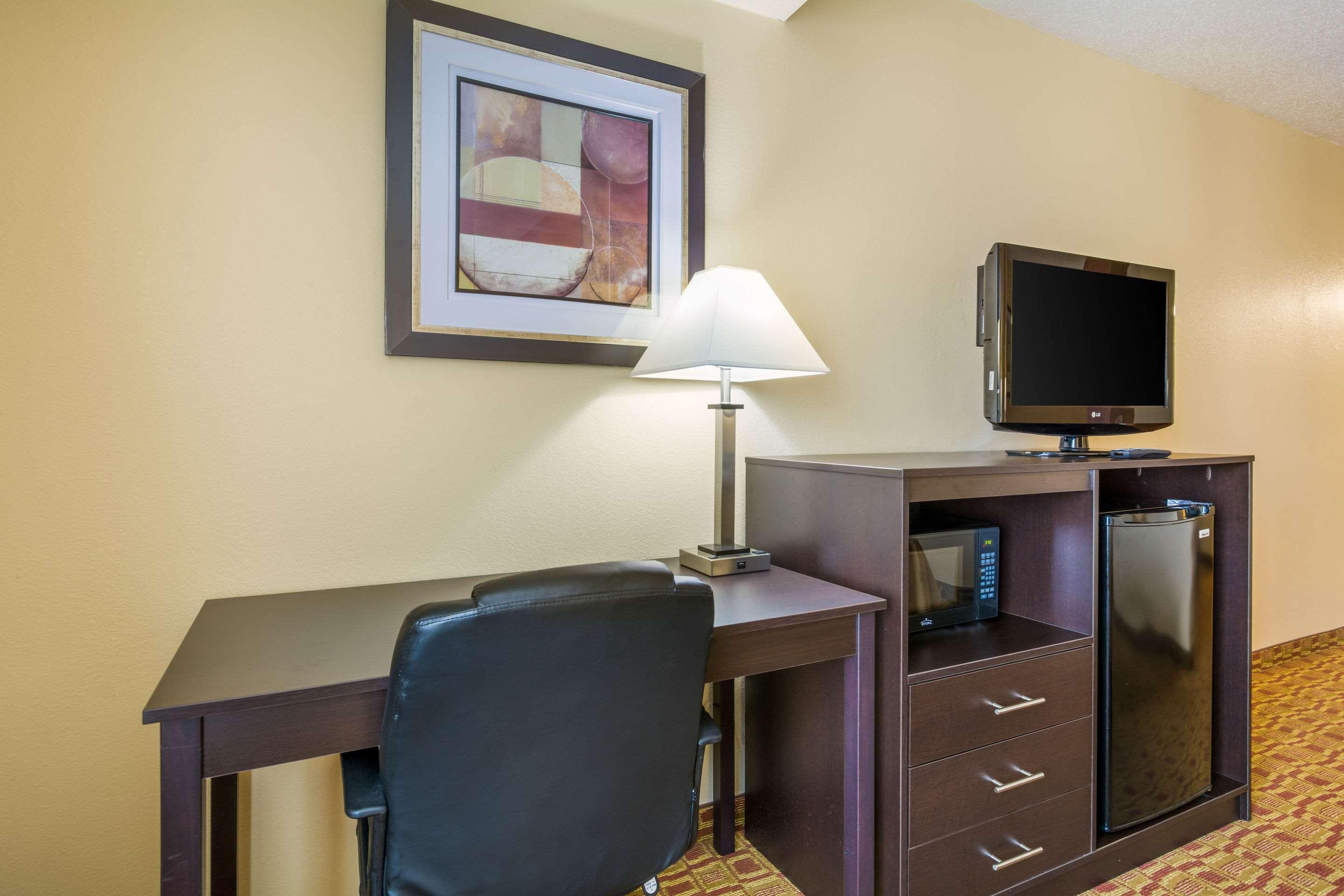 Quality Inn & Suites Sellersburg Zewnętrze zdjęcie