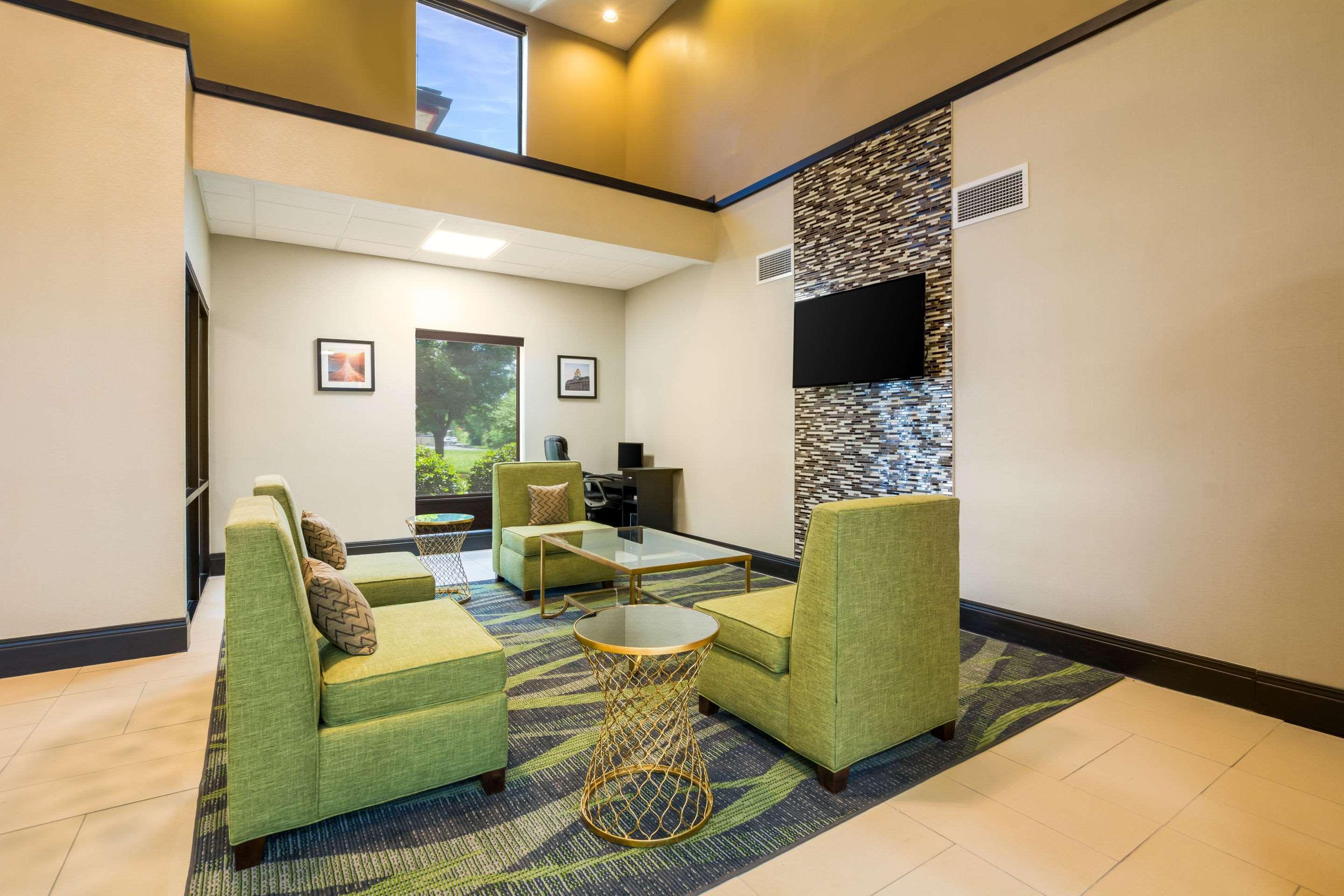 Quality Inn & Suites Sellersburg Zewnętrze zdjęcie