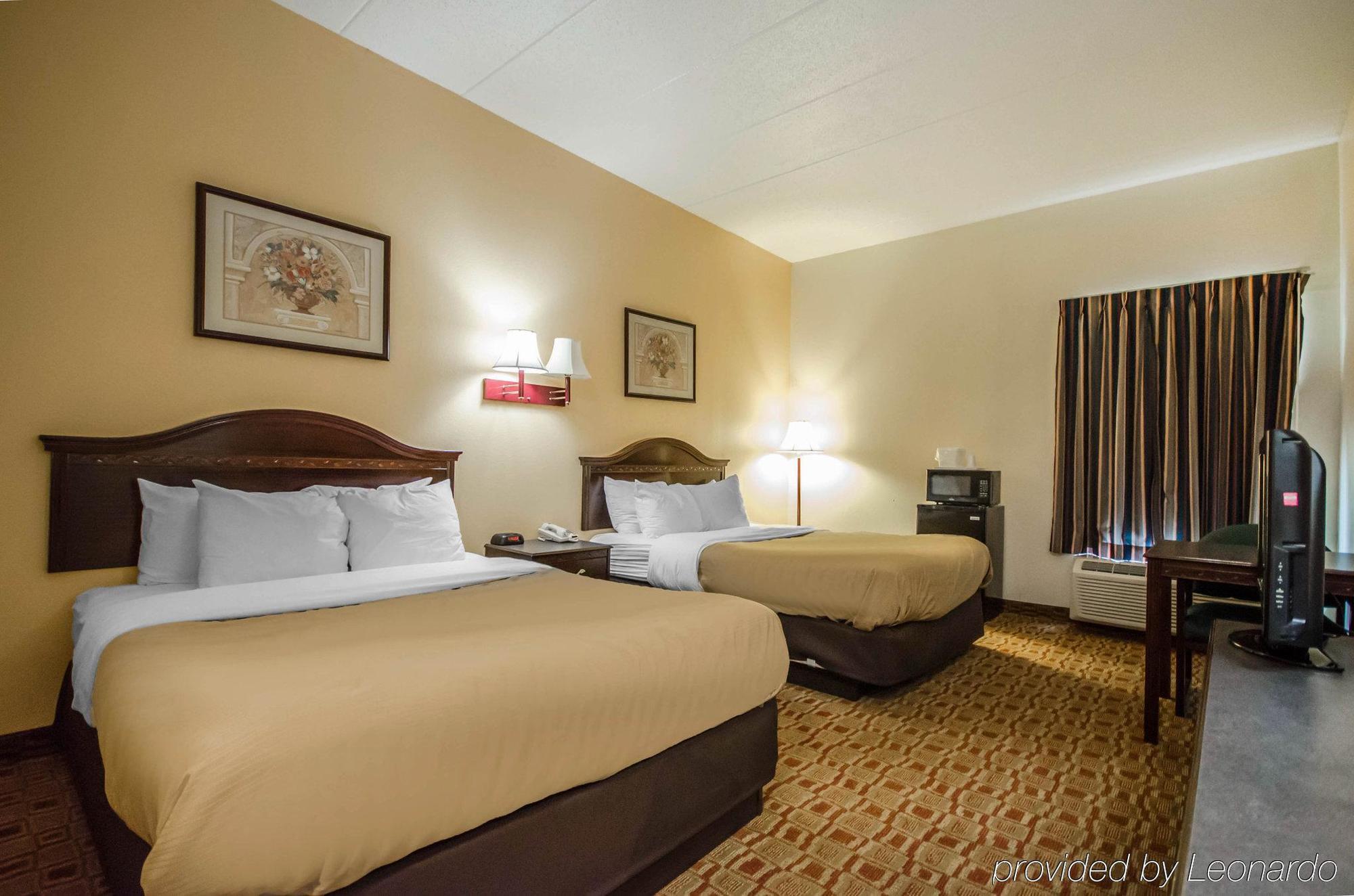 Quality Inn & Suites Sellersburg Zewnętrze zdjęcie