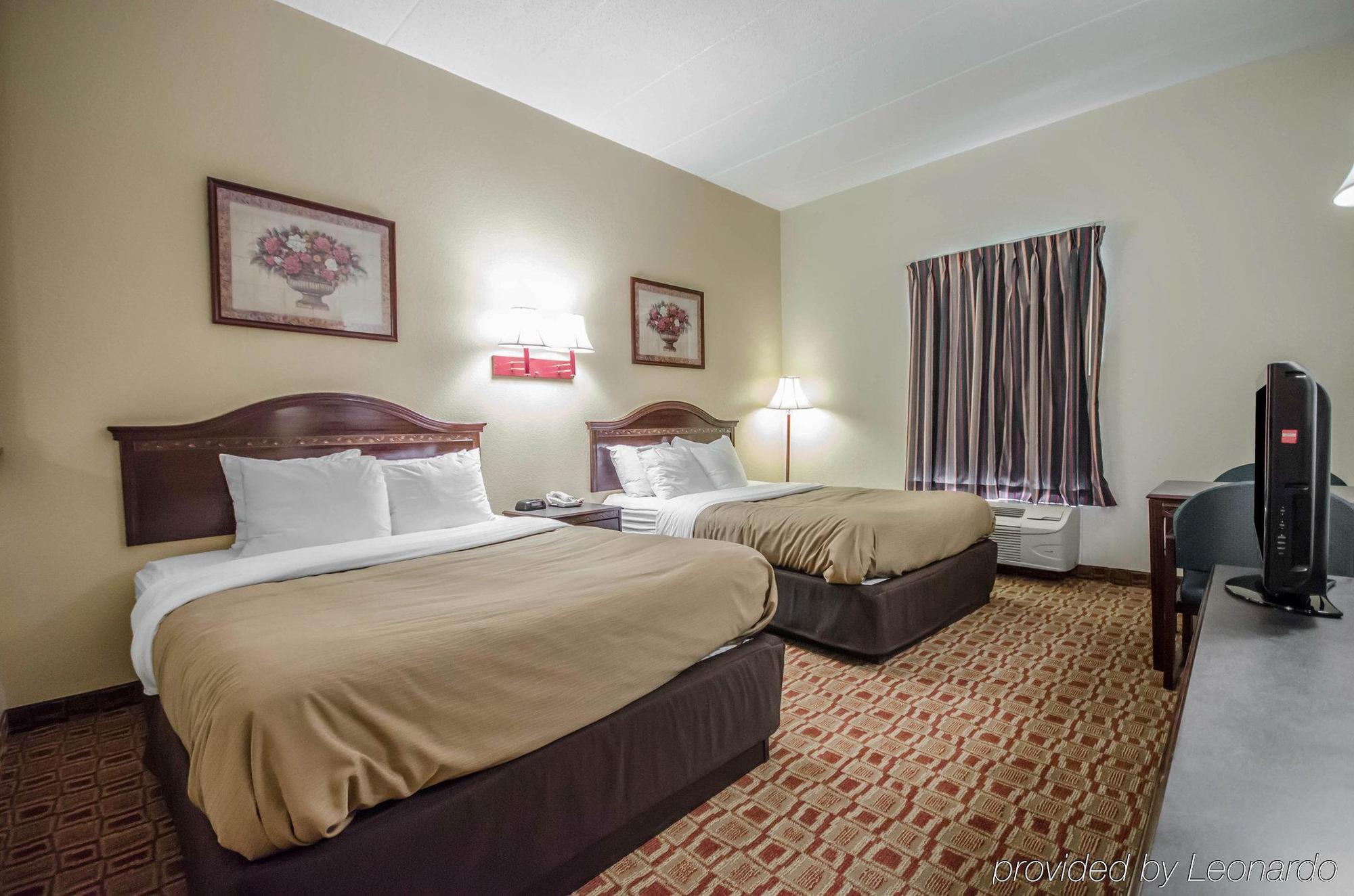 Quality Inn & Suites Sellersburg Zewnętrze zdjęcie