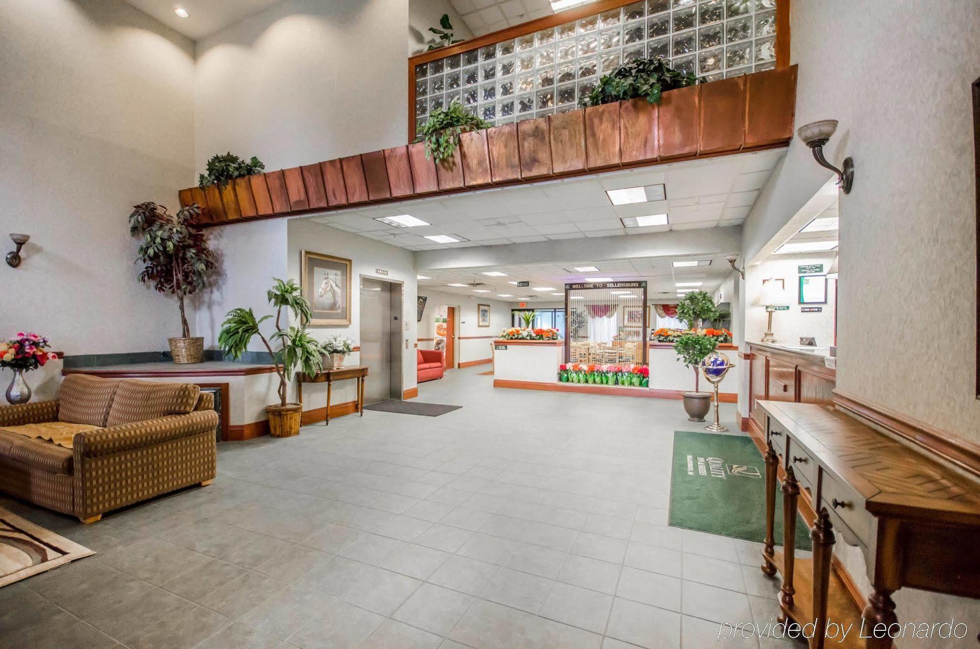 Quality Inn & Suites Sellersburg Zewnętrze zdjęcie